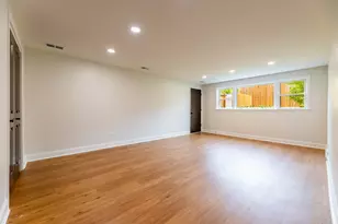 9S215 Florence Ave, Downers Grove, IL 60516 - Photo 16