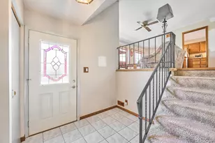 441 Sullivan Cir, Bolingbrook, IL 60440 - Photo 6