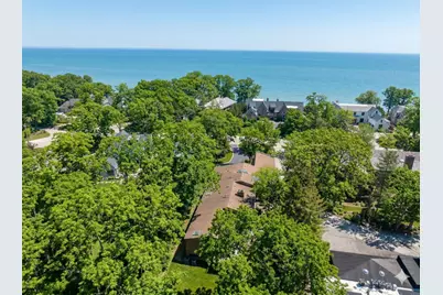 990 Sheridan Road, Highland Park, IL 60035 - Photo 1