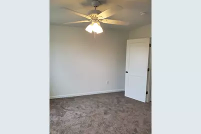 260 Sunset Boulevard, Oglesby, IL 61348 - Photo 10