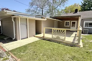 1820 Plum St, Peru, IL 61354 - Photo 16
