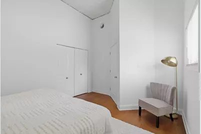 1900 W Oakdale Avenue, Chicago, IL 60657 - Photo 14