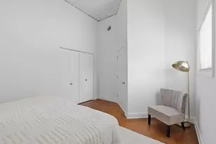 1900 W Oakdale Ave, Chicago, IL 60657 - Photo 14