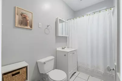 1900 W Oakdale Avenue, Chicago, IL 60657 - Photo 22