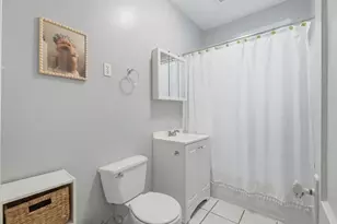 1900 W Oakdale Ave, Chicago, IL 60657 - Photo 22