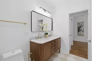 1900 W Oakdale Ave, Chicago, IL 60657 - Photo 12