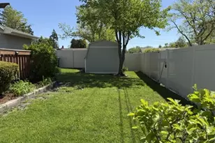 818 Leahy Circle, Des Plaines, IL 60016 - Photo 36