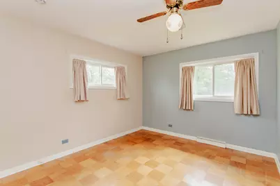 818 Leahy Circle, Des Plaines, IL 60016 - Photo 18