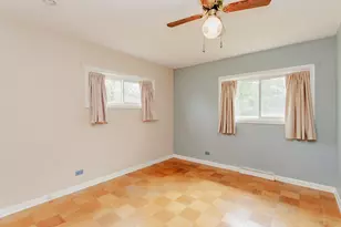 818 Leahy Circle, Des Plaines, IL 60016 - Photo 18