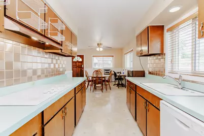 818 Leahy Circle, Des Plaines, IL 60016 - Photo 16