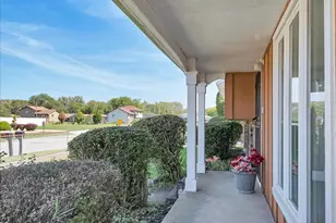 3257 Magnolia Dr, Markham, IL 60428 - Photo 2