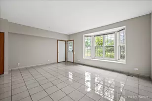 327 Gazebo Ln, Lombard, IL 60148 - Photo 4