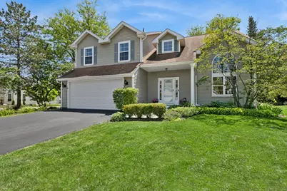 139 N Crooked Lake Lane, Lindenhurst, IL 60046 - Photo 1