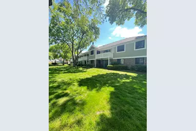1106 Wildberry Court #B1, Wheeling, IL 60090 - Photo 2