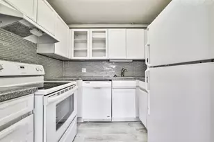 440 N Wabash Ave, Chicago, IL 60611 - Photo 8