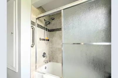 6833 N Lowell Avenue, Lincolnwood, IL 60712 - Photo 26
