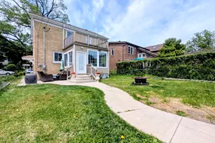 6833 N Lowell Ave, Lincolnwood, IL 60712 - Photo 32