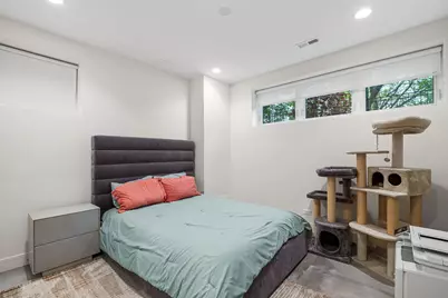 3428 N Kilbourn Avenue, Chicago, IL 60641 - Photo 32