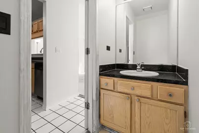 1242 Shawford Way, Elgin, IL 60120 - Photo 16