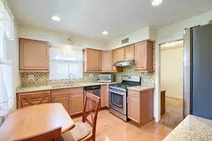 [Address not provided], Skokie, IL 60076 - Photo 4