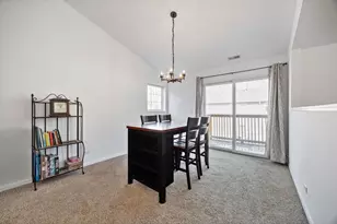 315 Thornwood Way, South Elgin, IL 60177 - Photo 6