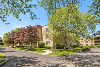 6050 W Eastwood Avenue #309, Chicago, IL 60630 - Photo 2