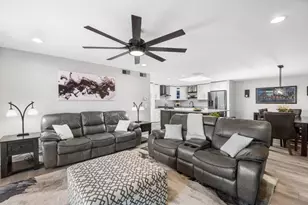 6050 W Eastwood Ave, Chicago, IL 60630 - Photo 14