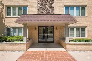 6050 W Eastwood Ave, Chicago, IL 60630 - Photo 1