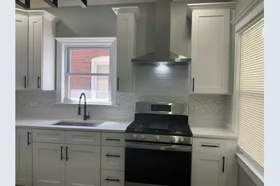 8042 S Bennett Avenue, Chicago, IL 60617 - Photo 8