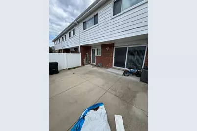 8058 W Lyons Street #B, Niles, IL 60714 - Photo 6