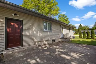 104 N Spruce St, Cortland, IL 60112 - Photo 16