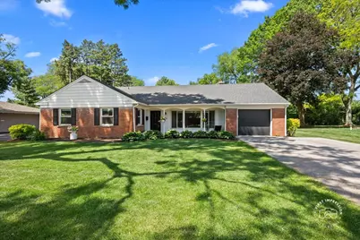 315 S Westlawn Avenue, Aurora, IL 60506 - Photo 1
