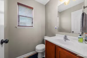 623 Lisbon St, Sandwich, IL 60548 - Photo 10