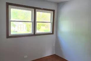 1234 N Lyle Ave, Elgin, IL 60123 - Photo 12