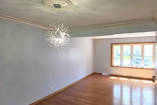 1234 N Lyle Ave, Elgin, IL 60123 - Photo 8