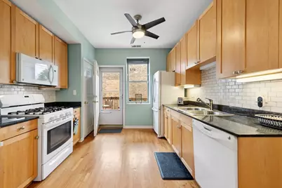 1241 W Rosemont Avenue #3W, Chicago, IL 60660 - Photo 6