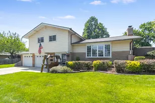 14858 Parkside Ave, Oak Forest, IL 60452 - Photo 2