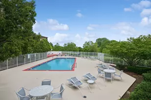 75 Kristin Cir, Schaumburg, IL 60195 - Photo 20