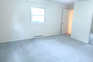 211 E Depew St, Odin, IL 62870 - Photo 14