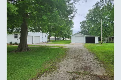 211 E Depew Street, Odin, IL 62870 - Photo 38