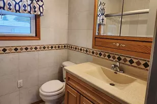 211 E Depew St, Odin, IL 62870 - Photo 26