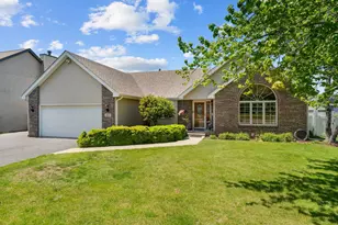 310 Shelden Dr, Winnebago, IL 61088 - Photo 1