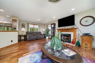 310 Shelden Dr, Winnebago, IL 61088 - Photo 28
