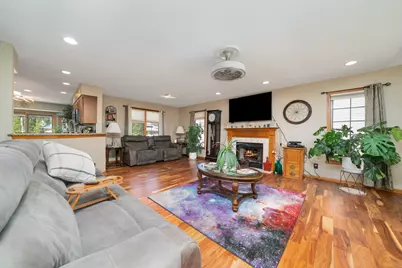 310 Shelden Drive, Winnebago, IL 61088 - Photo 8