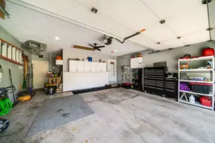 310 Shelden Dr, Winnebago, IL 61088 - Photo 38