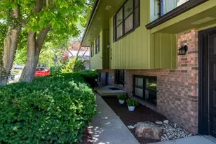 218 Cambridge Dr, Normal, IL 61761 - Photo 40