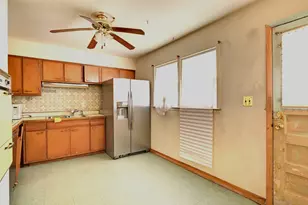 9143 S Cottage Grove Ave, Chicago, IL 60619 - Photo 6
