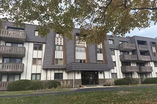13000 W Heiden Circle, Lake Bluff, IL 60044 - Photo 2