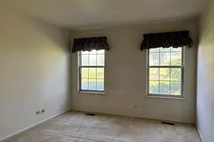 396 Cobbler Ln, Buffalo Grove, IL 60089 - Photo 10