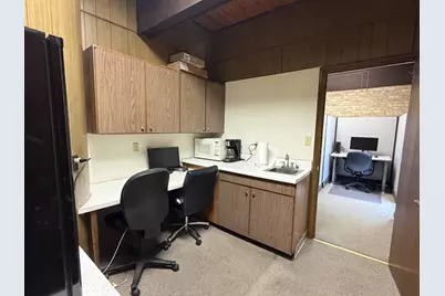 513 E Locust Street, Bloomington, IL 61701 - Photo 22